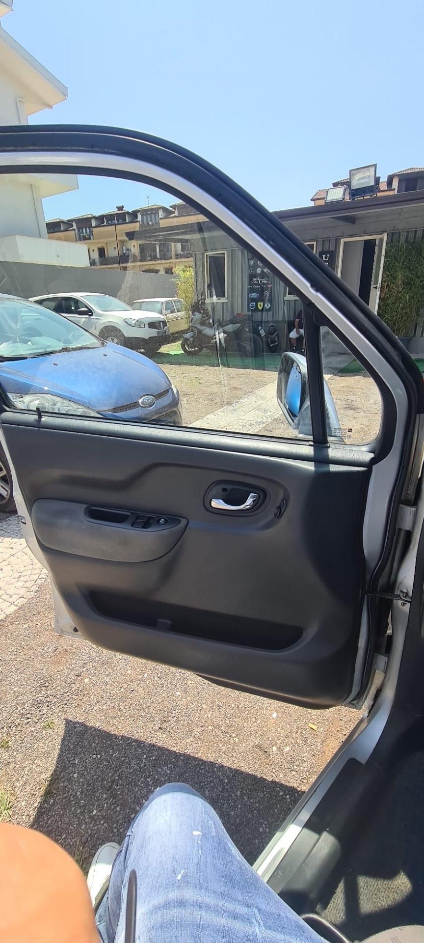 Opel Agila 1.2 16V Club