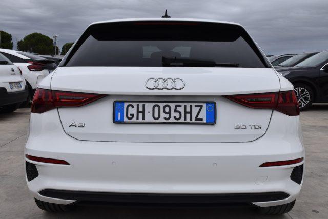 AUDI A3 SPB 30 TDI S tronic Business *Navi, Led*
