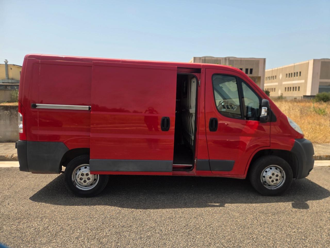 Peugeot BOXER 2200 HDI 110CV PASSO CORTO TETTO N 2012