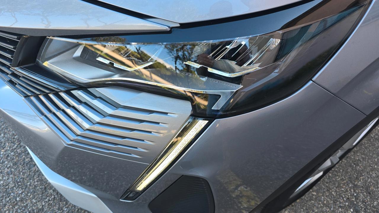 Peugeot 3008 BlueHDi 130 S&S EAT8 Active Pack