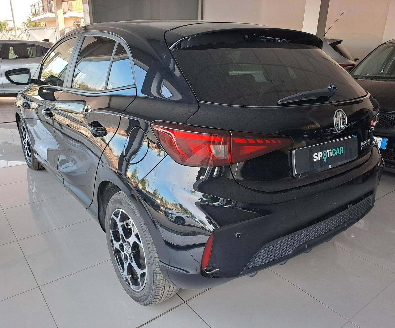 MG3 1.5 Hybrid+ Luxury km 23572 garanzia 7 Anni