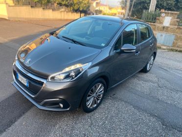 Peugeot 208 PureTech 82 5 porte Allure