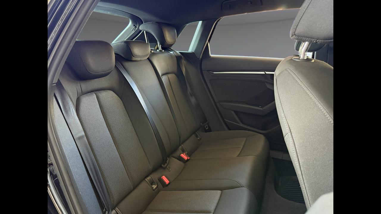 AUDI A3 IV 2020 Sportback - A3 Sportback 30 2.0 tdi Business s-tr