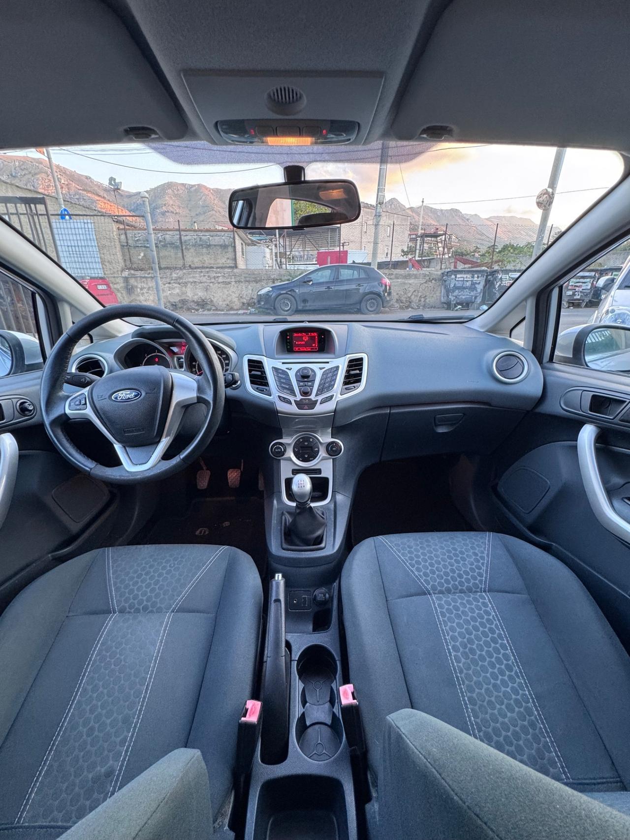 Ford Fiesta 1.4 TDCi 5p. Titanium
