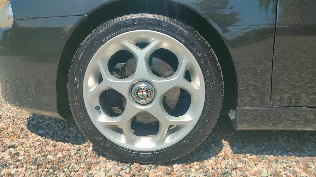 Alfa Romeo 147 2.0i 16V Twin Spark 150 CV 3p. Distinctive MANUALE