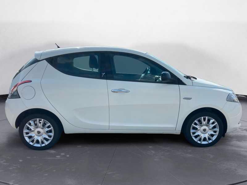 LANCIA Ypsilon 1.2 8v Silver 69cv