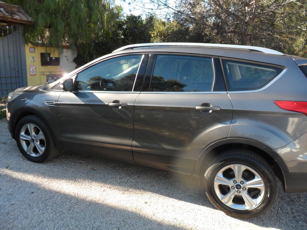 Ford Kuga 2.0 TDCi 140 CV 2WD Titanium DPF