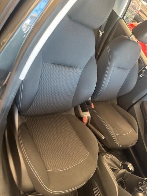 PEUGEOT 208 11/2017 1,2