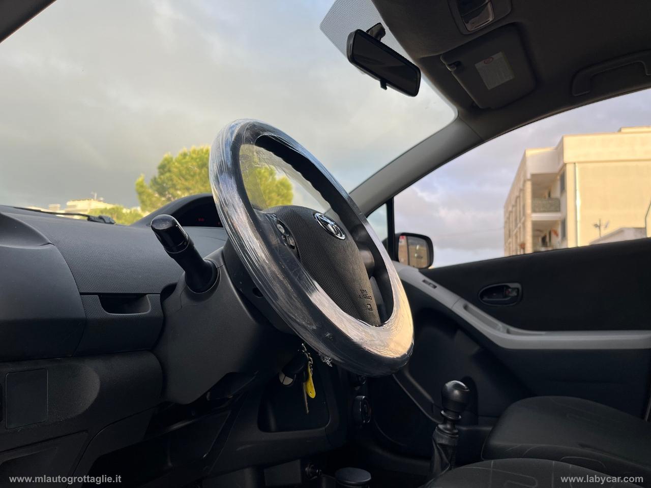 TOYOTA Yaris 1.4 D-4D 5p. Sol