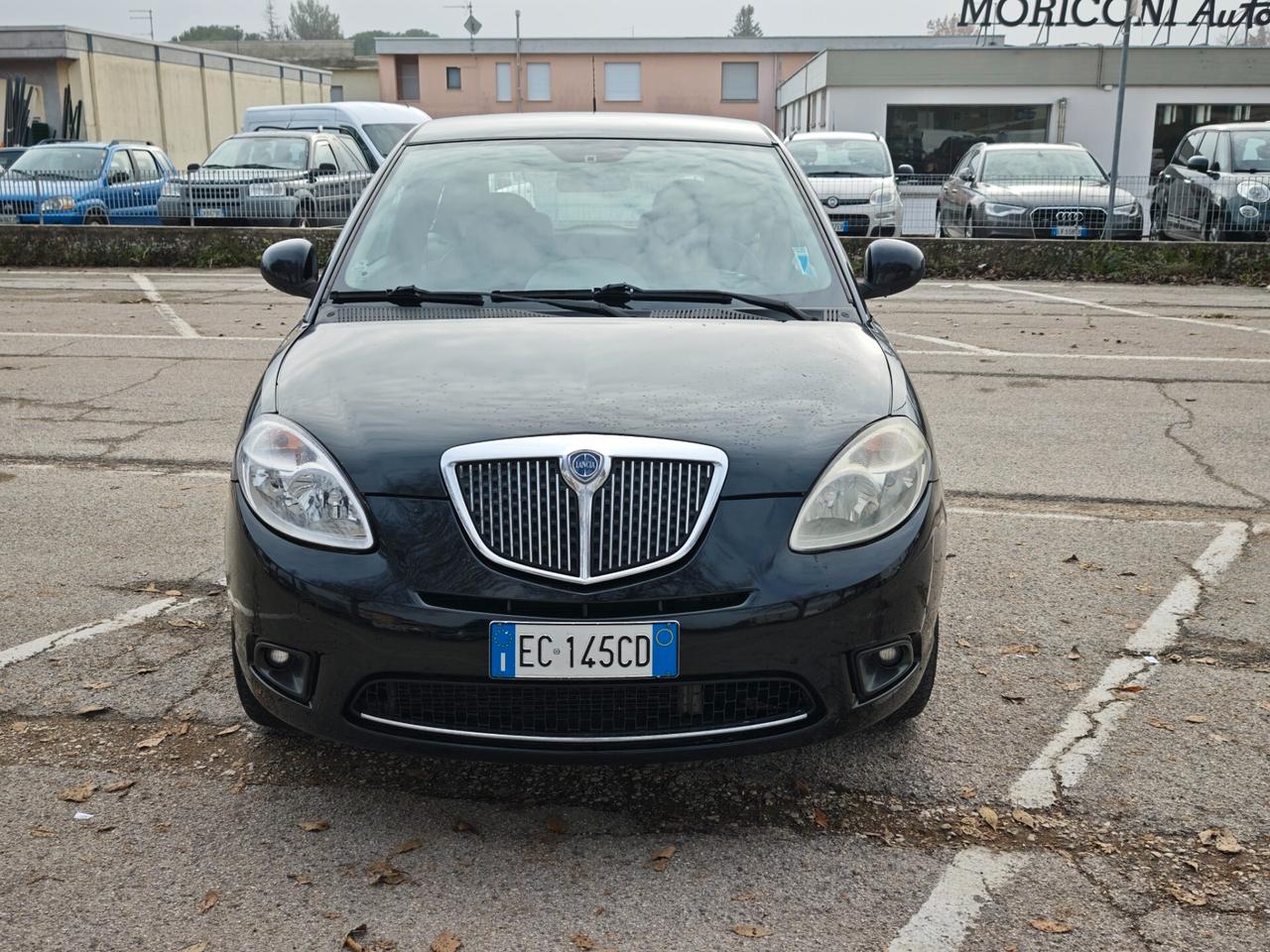 Lancia Ypsilon 1.3 MJT 75 CV OK NEOPATENTATI