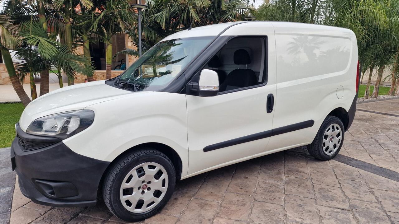 Fiat Doblò 1.4 benzina metano 120CV FULL OPTIONAL