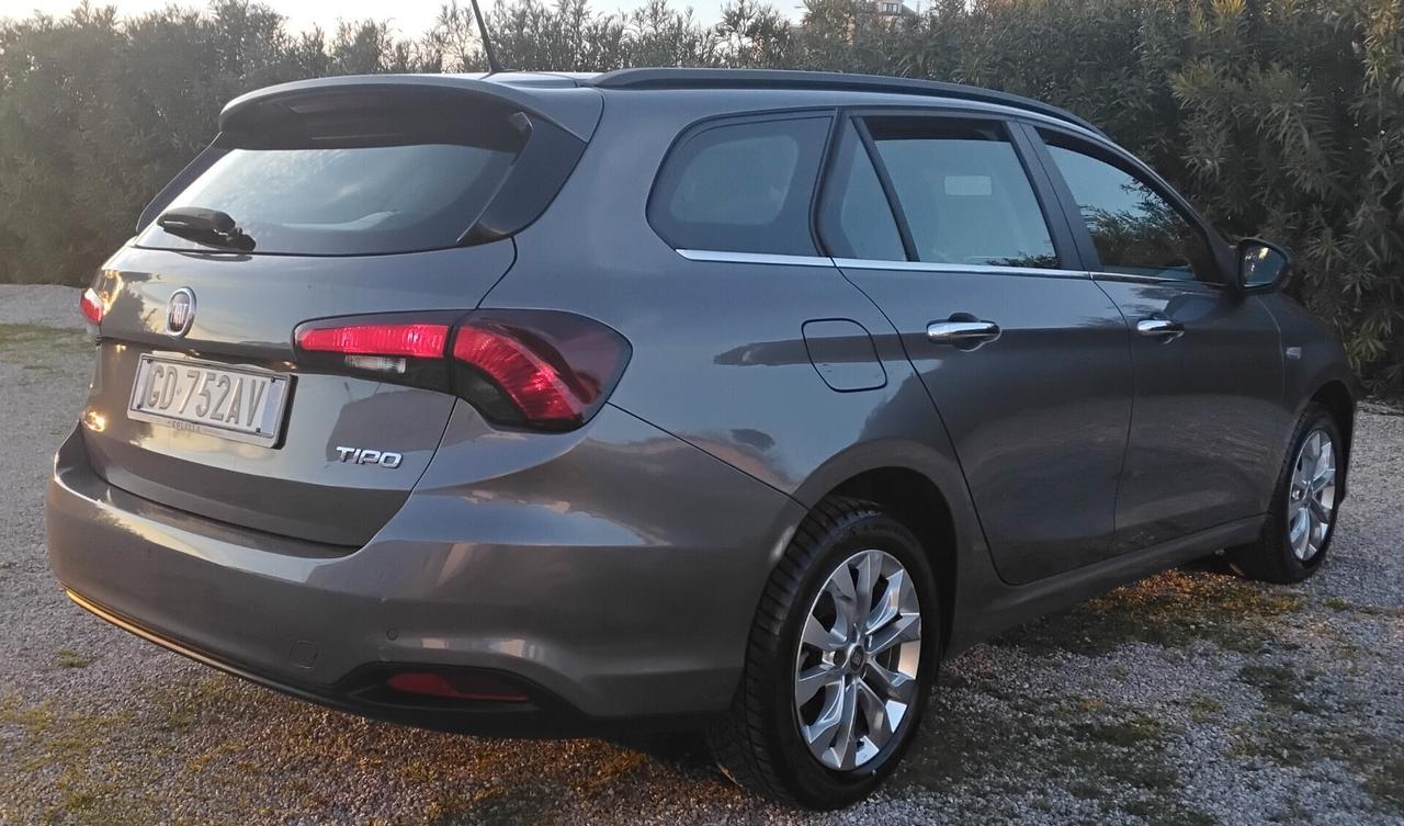 Fiat Tipo 1.6 Mjt S&S DCT SW Lounge