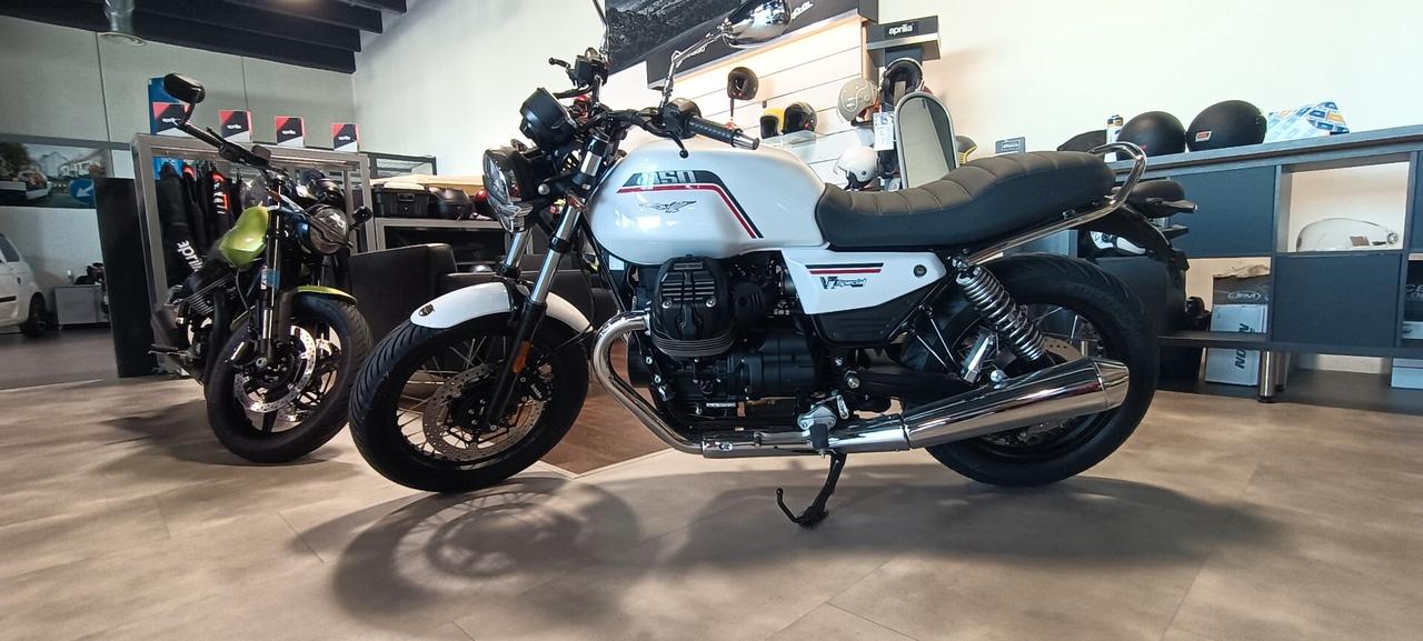 Moto Guzzi V7 Special €5+ 2026