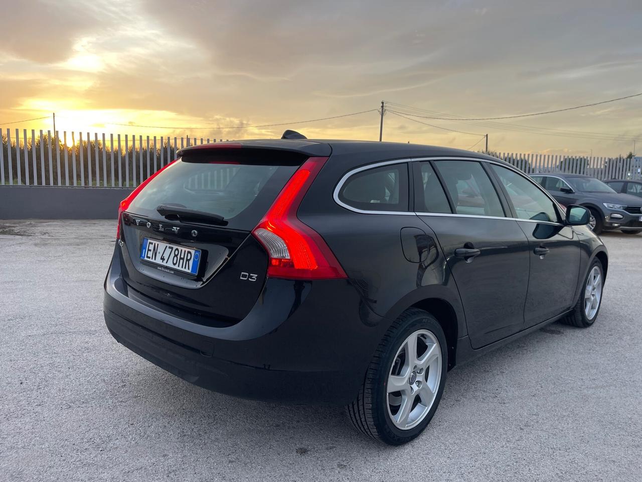 VOLVO V60 2.0 D3 GEARTRONIC FULL MY13 95800KMMM