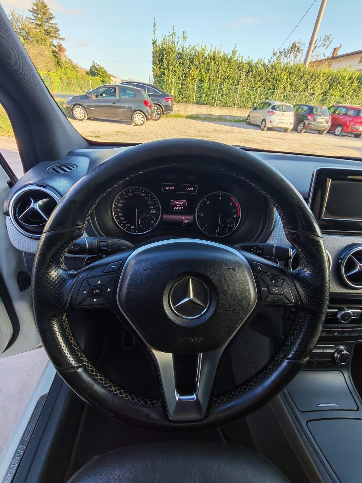Mercedes-benz B 180 CDI Automatic Premium full