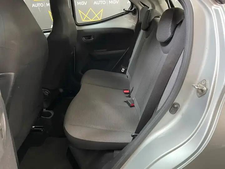 Toyota Aygo Connect 1.0 VVT-i 72 CV 5 porte x-fun