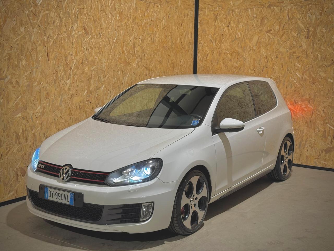 Volkswagen Golf 6 GTI 2.0 TSI - 2 PROPRIETARI