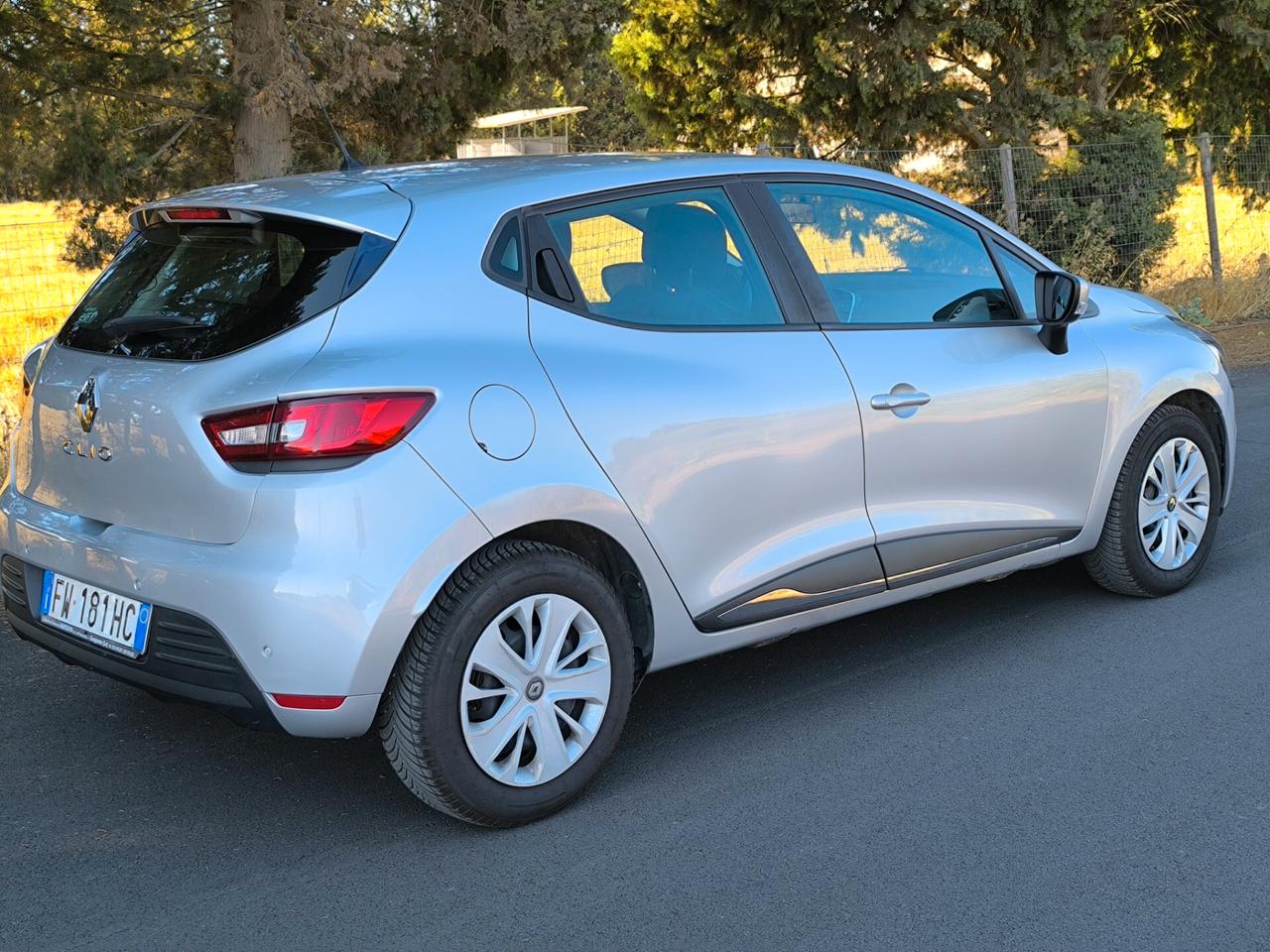 RENAULT CLIO 1.5 CDI 75cv 11/2019 AUTOCARRO LED/NAV/SENS.POST/