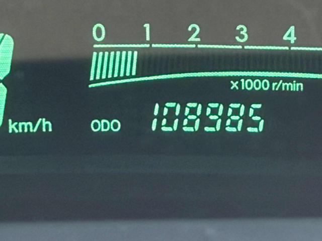 TOYOTA Yaris 108,985km 1.3 5p Sol senza nessun lavoro da fare