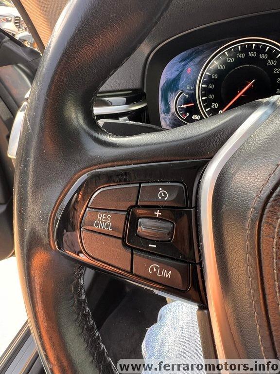 Bmw 520d xDrive Touring Luxury IVA ESPOSTA