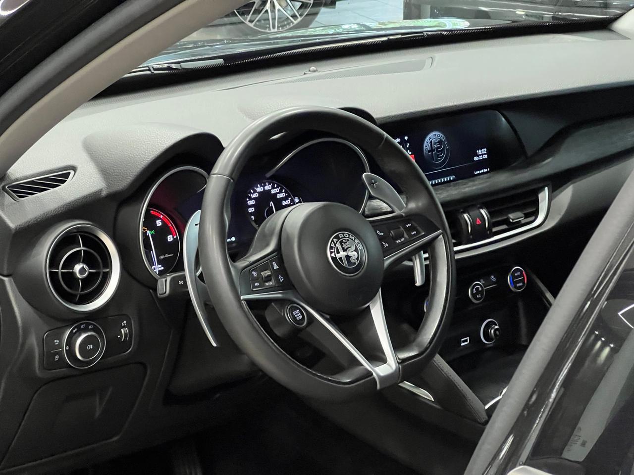 Alfa Romeo Stelvio 2.2 Turbodiesel 160 CV AT8 RWD Business