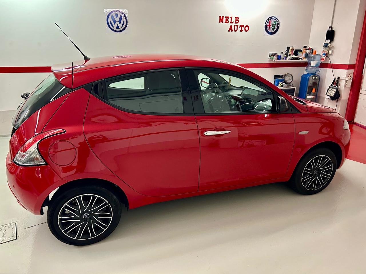 Lancia Ypsilon 1.2 69 CV 5 porte S&S Platinum