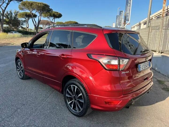 Ford Kuga 1.5 TDCI 120 CV S&S 2WD ST-Line