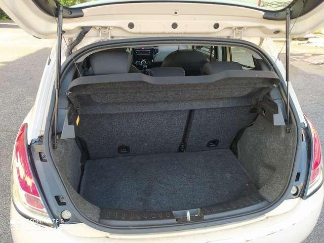 Lancia Ypsilon Ypsilon III 1.2 Silver ecochic Gpl 69cv