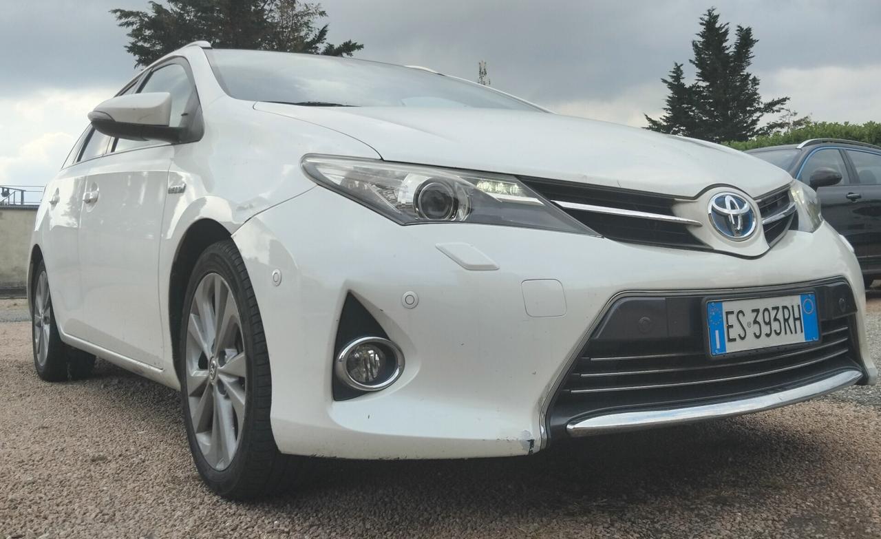Toyota Auris Touring Sports 1.8 Hybrid Lounge