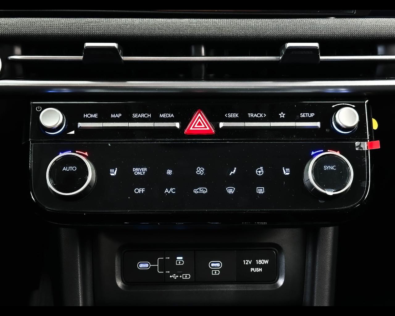 HYUNDAI TUCSON PE 1.6HEV AT 2WD BUSINESS
