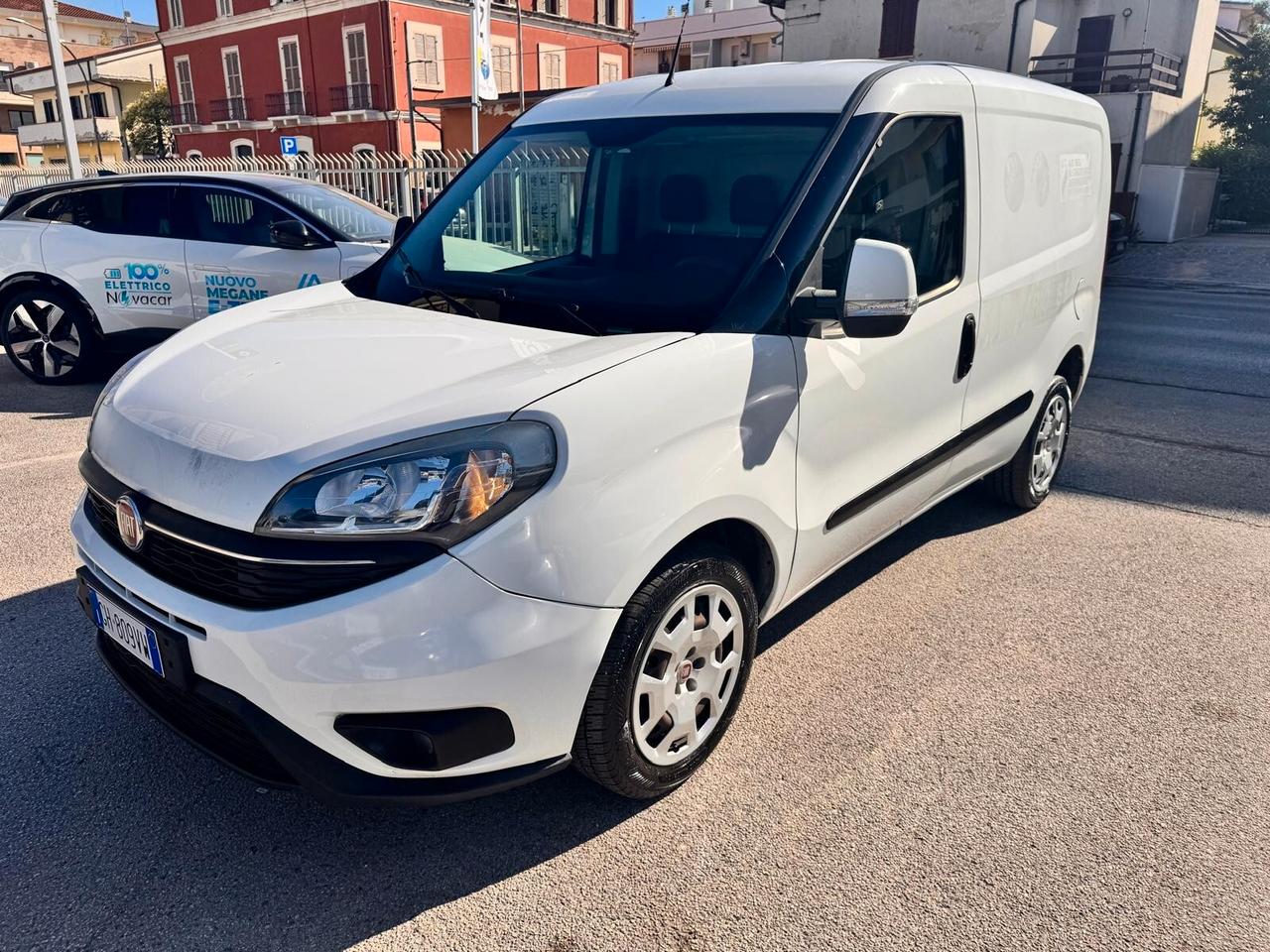 FIAT DOBLO’ CARGO 1,4 NATURAL POWER 120 CV SX 3 POSTI