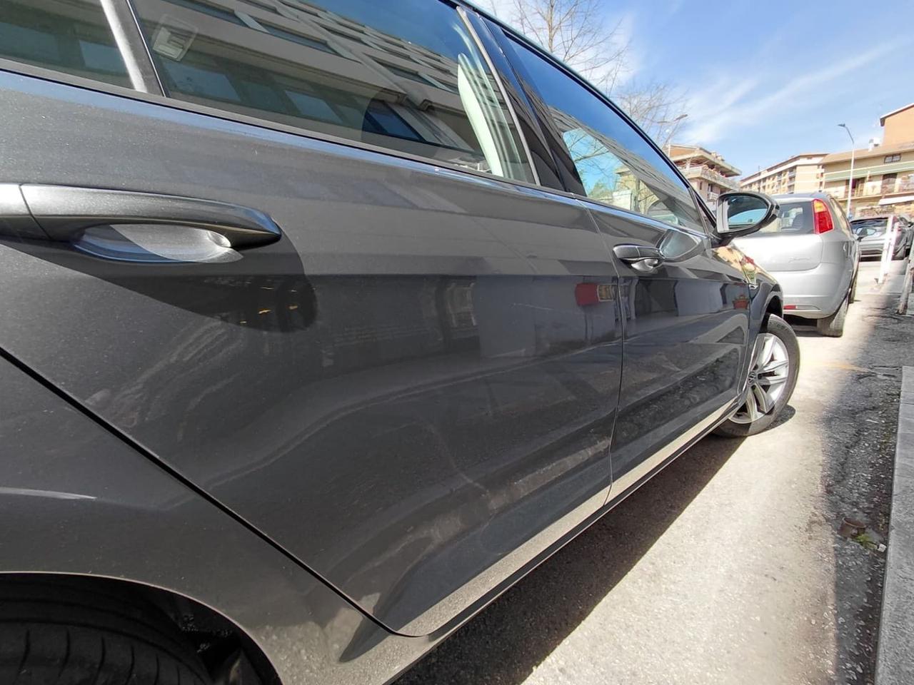 Volkswagen Golf Business 1.5 TGI BlueMotion #10224