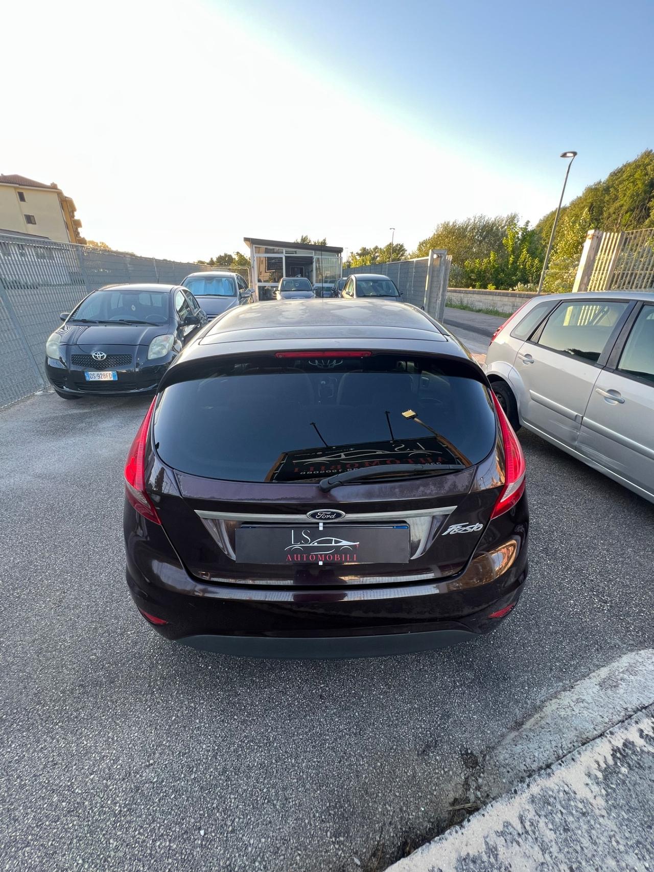 Ford Fiesta 1.4 5 porte Bz.- GPL Titanium