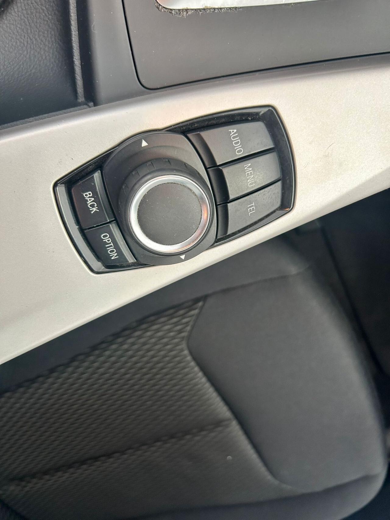 Bmw 318d 2.0 143CV 2013