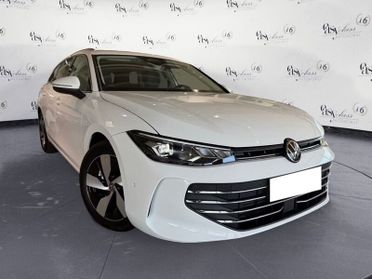 Volkswagen Passat Variant 2.0 TDI SCR EVO 110kW Business DSG Camera 360° LED 17"