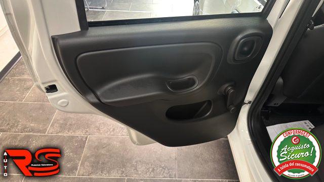 FIAT Panda 1.0 FireFly S&S Hybrid Pandina Adatta Neopatentati