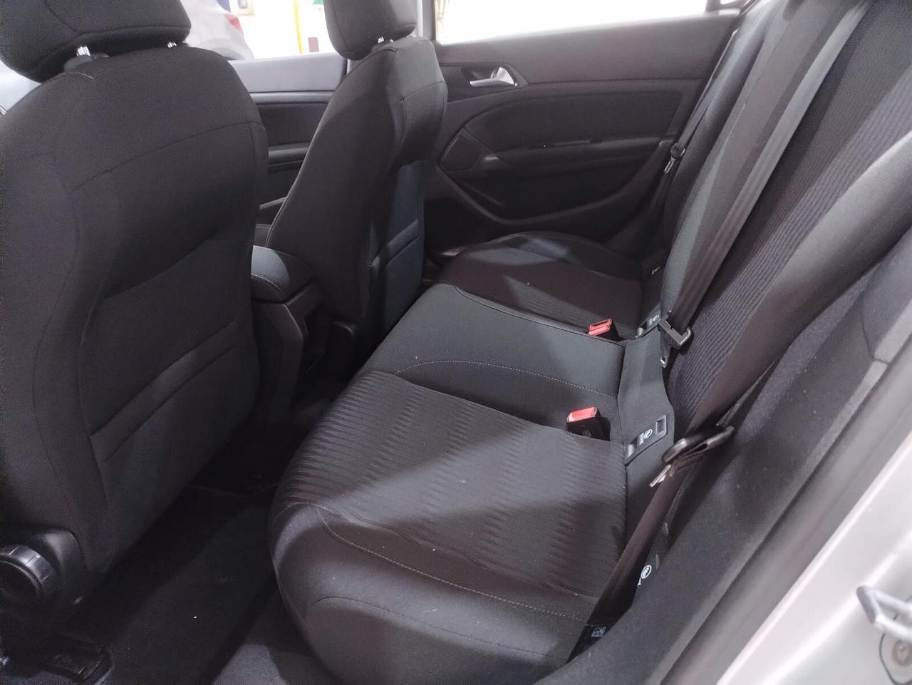 Peugeot 308 BlueHDi 100 S&S Active