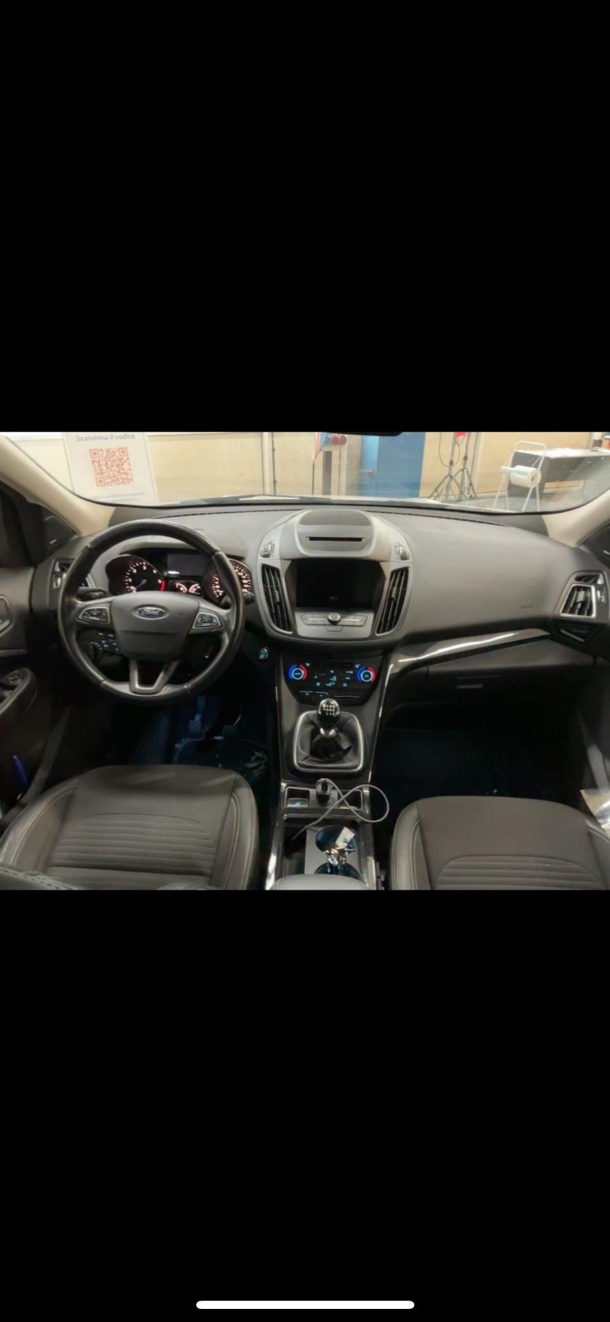 Ford Kuga 1.5 TDCI 120 CV S&S 2WD Titanium