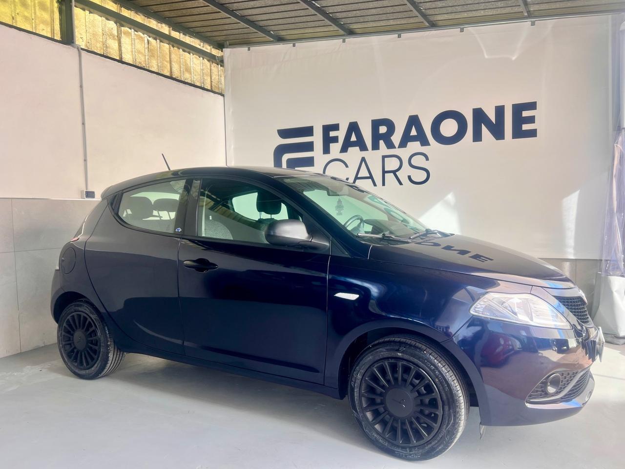 Lancia Ypsilon 1.2 69 CV 5 porte GPL Ecochic Elefantino Blu