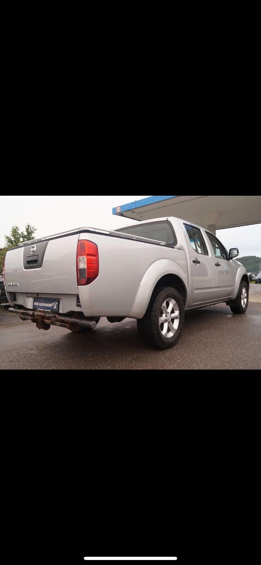 Nissan Navara 2.5 dCi 4 porte Double Cab Sport