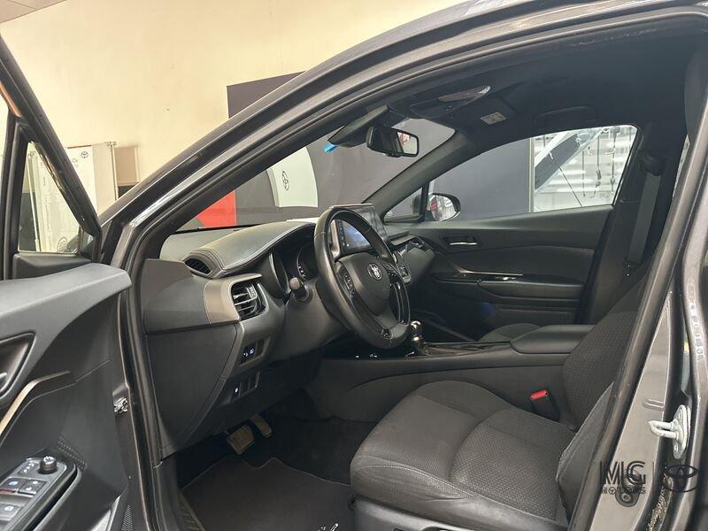 Toyota C-HR 1.8 Hybrid E-CVT Trend