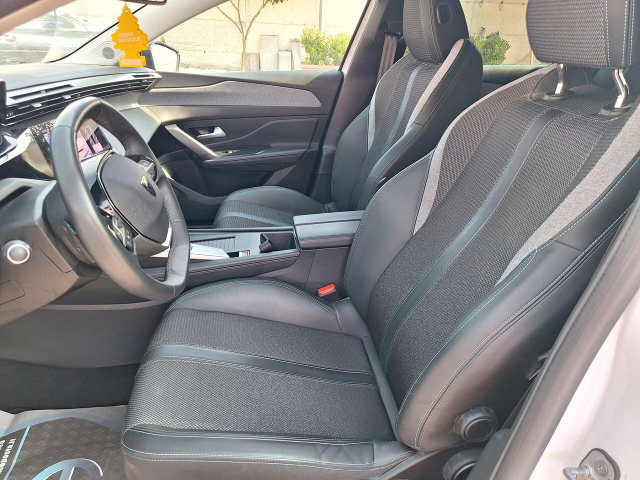 Peugeot 308 BlueHDi 130 S&S EAT8 Allure Pack Nav+Retrocam