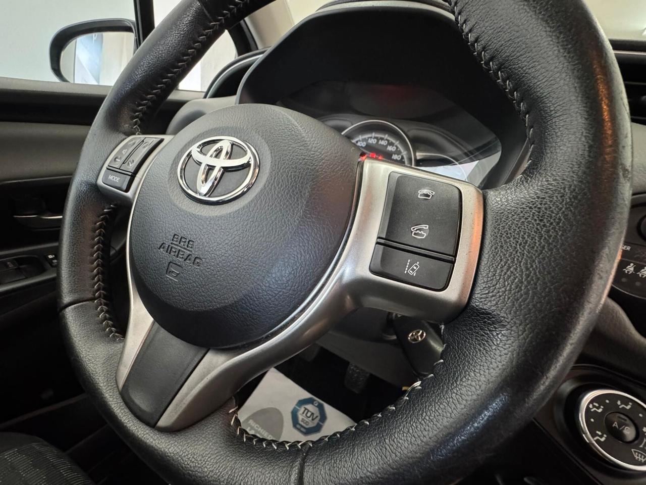 Toyota Yaris 1.0 5 porte Lounge