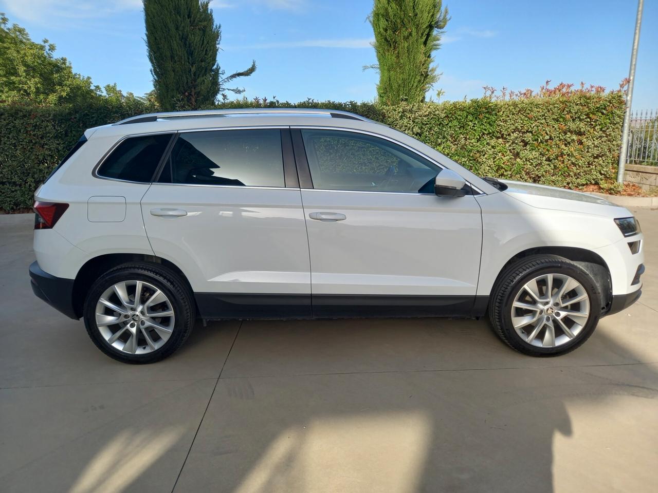 Skoda Karoq 1.6 TDI SCR Executive full