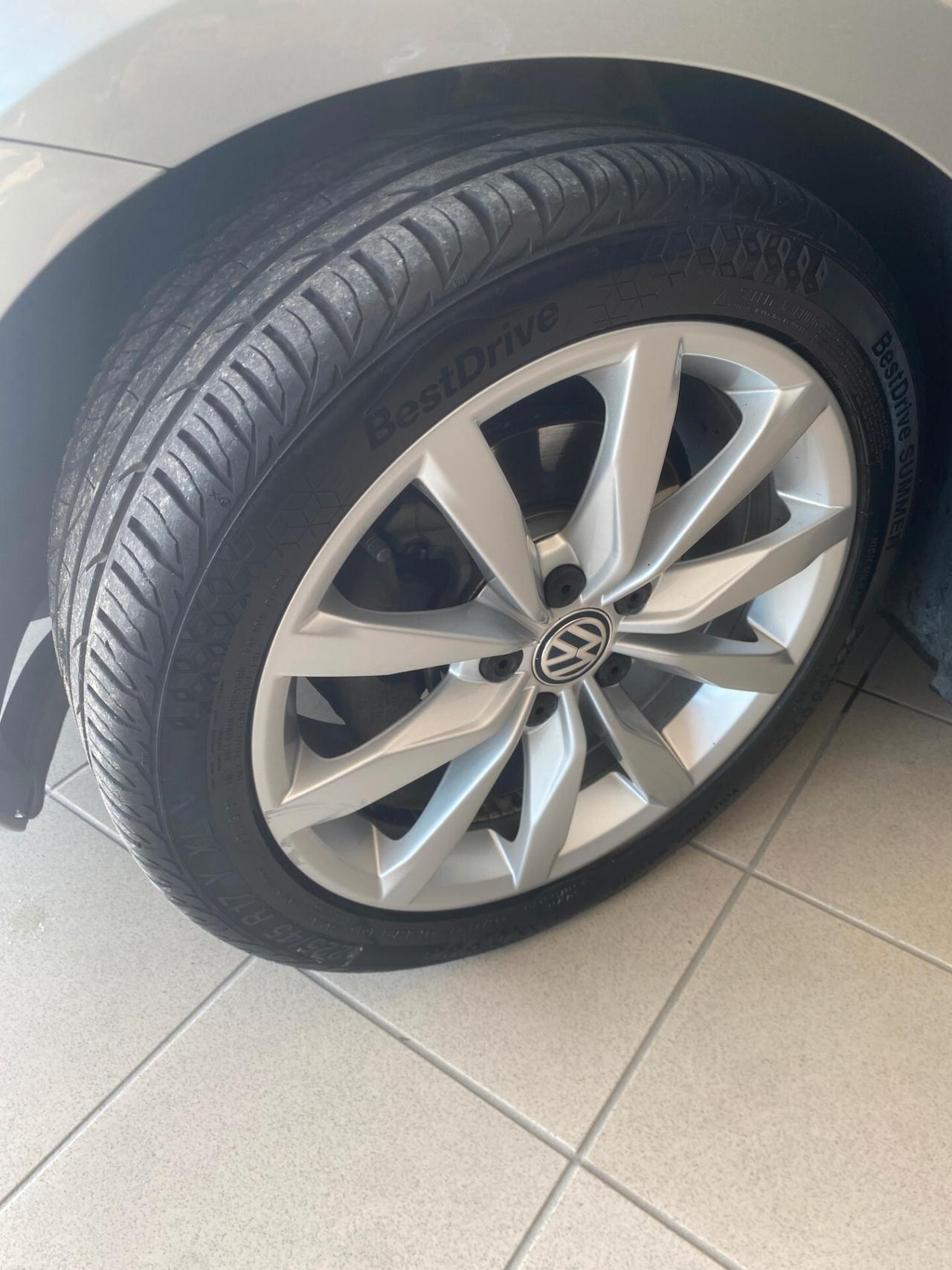 Volkswagen Golf Business 1.6 TDI 5p. Highline BlueMotion Technology