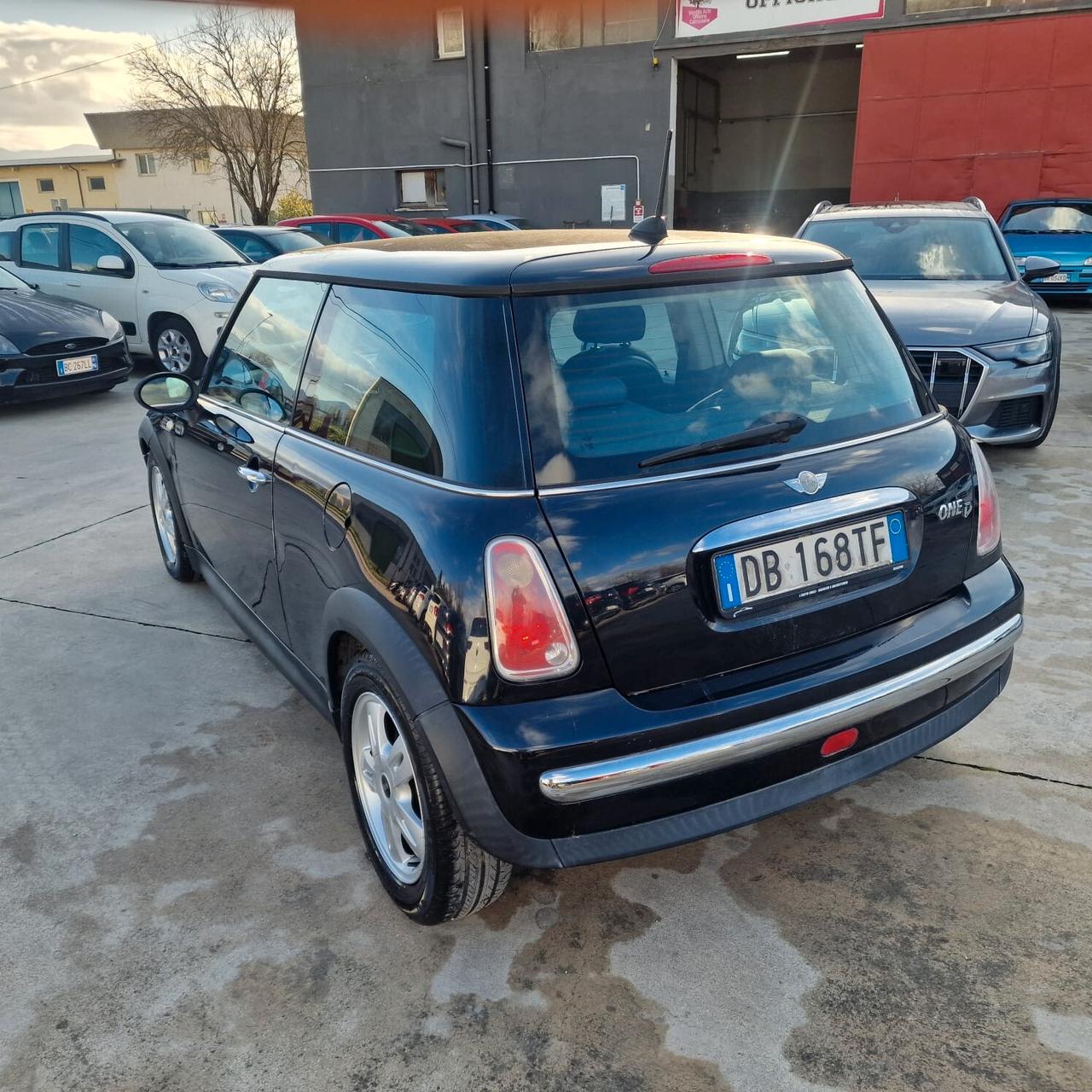 Mini Mini 1.4 tdi One D OK PER NEOPATENTATI