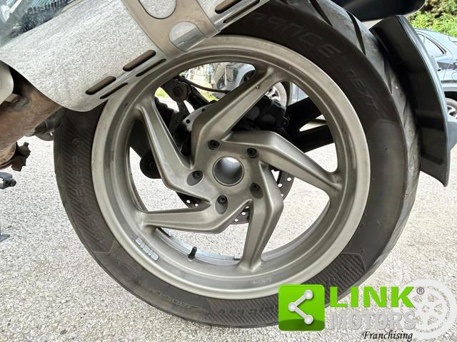 BMW R 1200 GS .