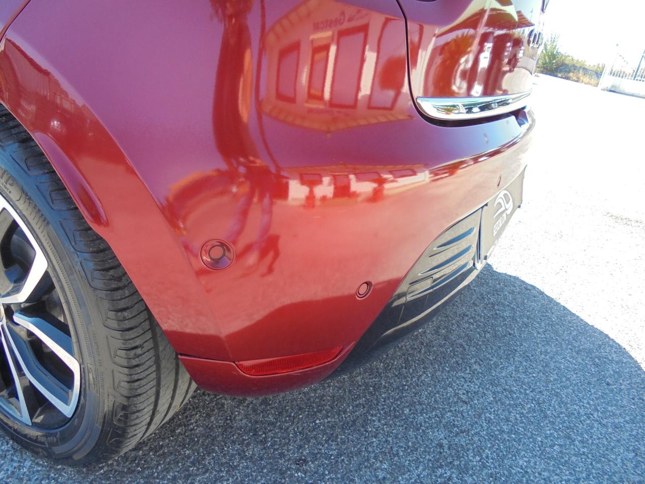 Renault Clio TCe 12V 75 CV 5 porte Moschino Life