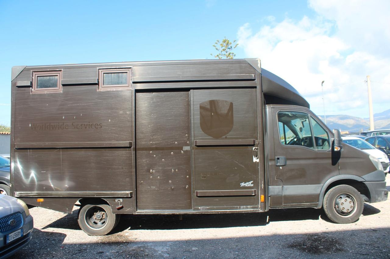 Iveco Daily 35C17LV BTor 3.0 HPT PL-TM-RG Furgone trasporto cavalli