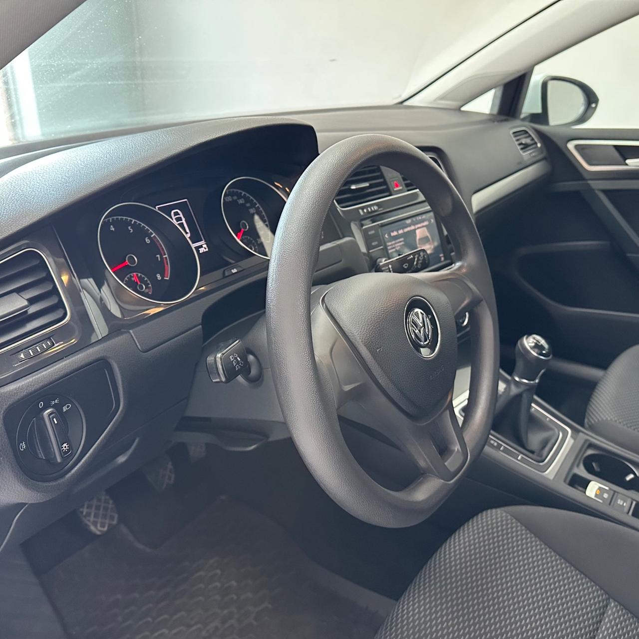 Volkswagen Golf VII 5p 1.0 TSI Trendline